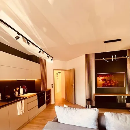Design Lux 2 Bedroom Banszko